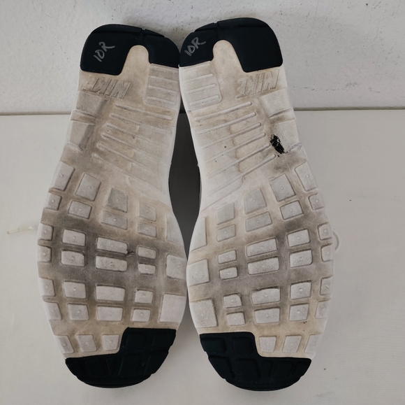 Nike air max tavas womens sneakers size 7.5 - Picture 9 of 16